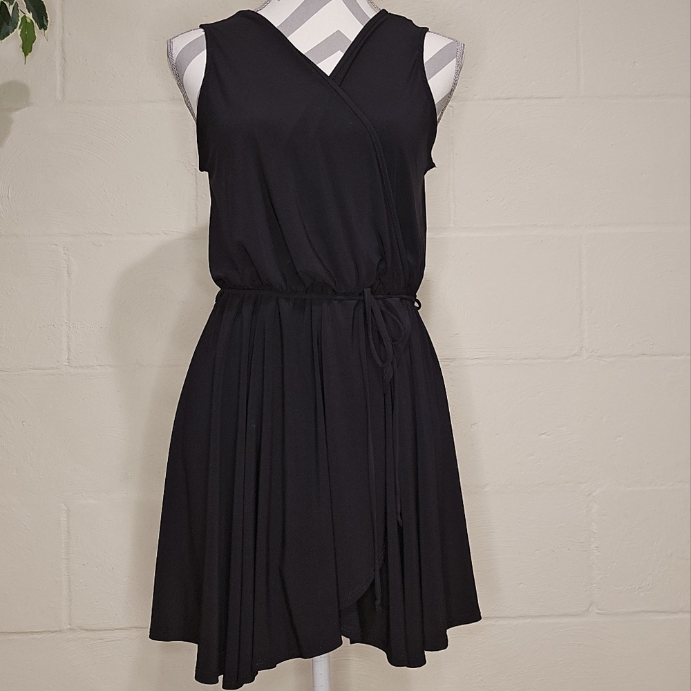White Birch Women's Romper Sleeveless Wrap Style V-neck Stretch Black Size Small